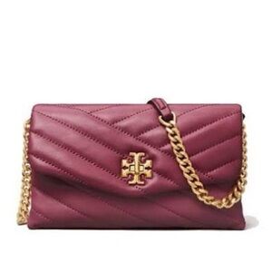 SOLD ‼️ Tory Burch Kira Chevron Quilted Leather Crossbody Chain Wallet $328